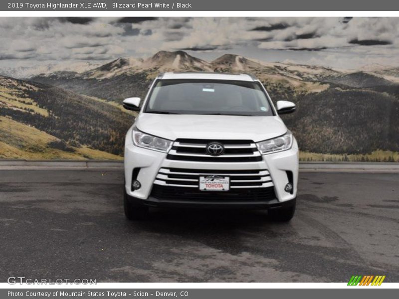 Blizzard Pearl White / Black 2019 Toyota Highlander XLE AWD