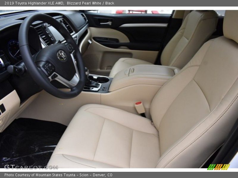 Blizzard Pearl White / Black 2019 Toyota Highlander XLE AWD