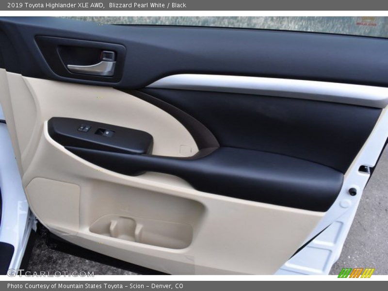 Blizzard Pearl White / Black 2019 Toyota Highlander XLE AWD