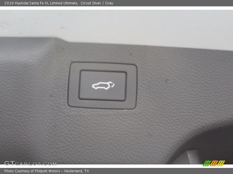 Circuit Silver / Gray 2019 Hyundai Santa Fe XL Limited Ultimate