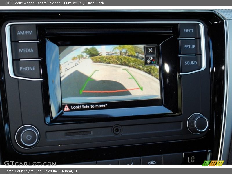 Pure White / Titan Black 2016 Volkswagen Passat S Sedan