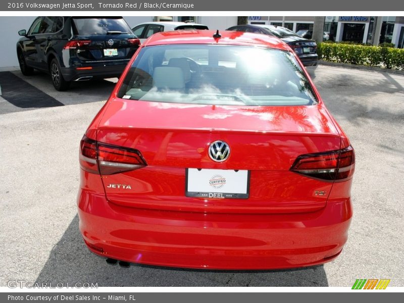 Tornado Red / Black/Ceramique 2016 Volkswagen Jetta Sport