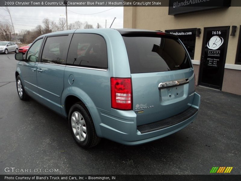 Clearwater Blue Pearl / Medium Slate Gray/Light Shale 2009 Chrysler Town & Country LX