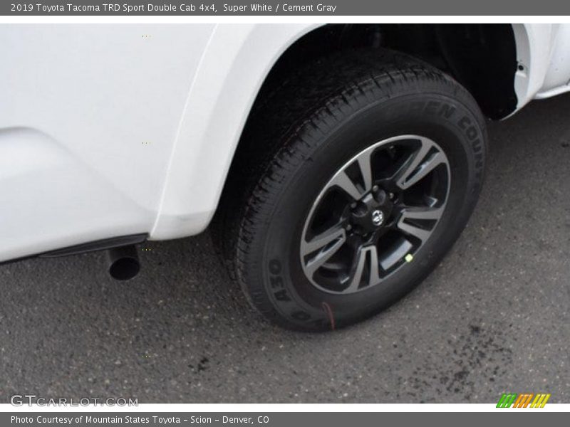 Super White / Cement Gray 2019 Toyota Tacoma TRD Sport Double Cab 4x4