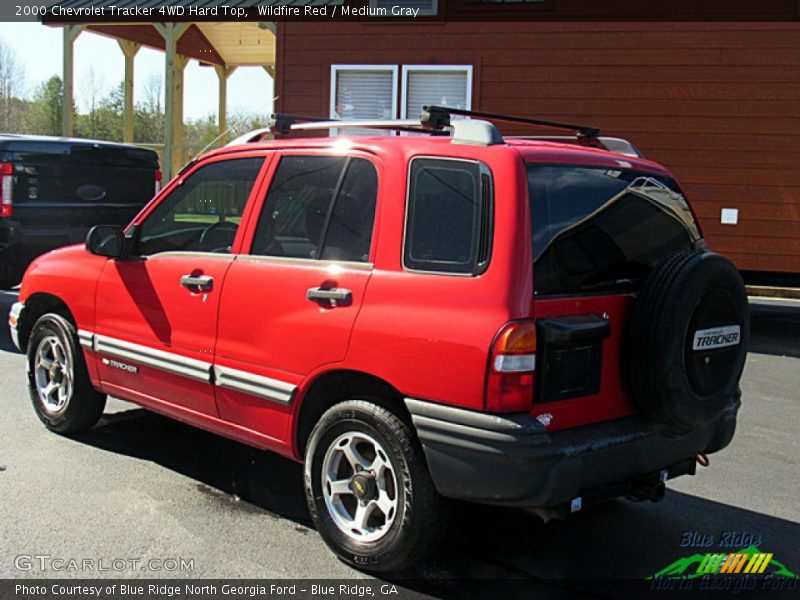 Wildfire Red / Medium Gray 2000 Chevrolet Tracker 4WD Hard Top