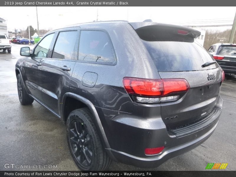 Granite Crystal Metallic / Black 2019 Jeep Grand Cherokee Laredo 4x4