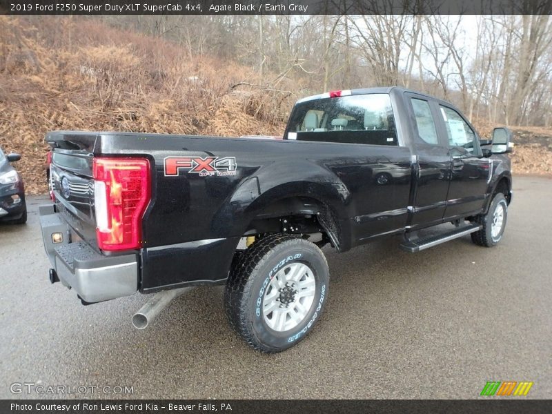 Agate Black / Earth Gray 2019 Ford F250 Super Duty XLT SuperCab 4x4