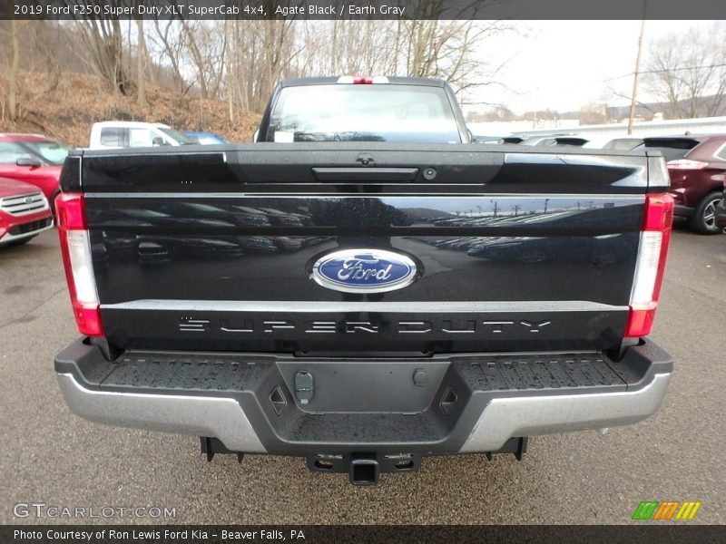 Agate Black / Earth Gray 2019 Ford F250 Super Duty XLT SuperCab 4x4