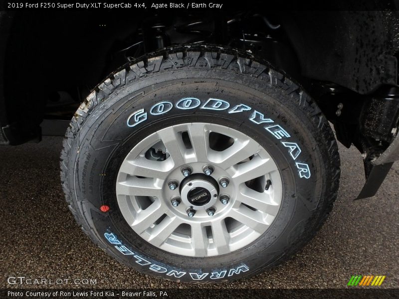 Agate Black / Earth Gray 2019 Ford F250 Super Duty XLT SuperCab 4x4