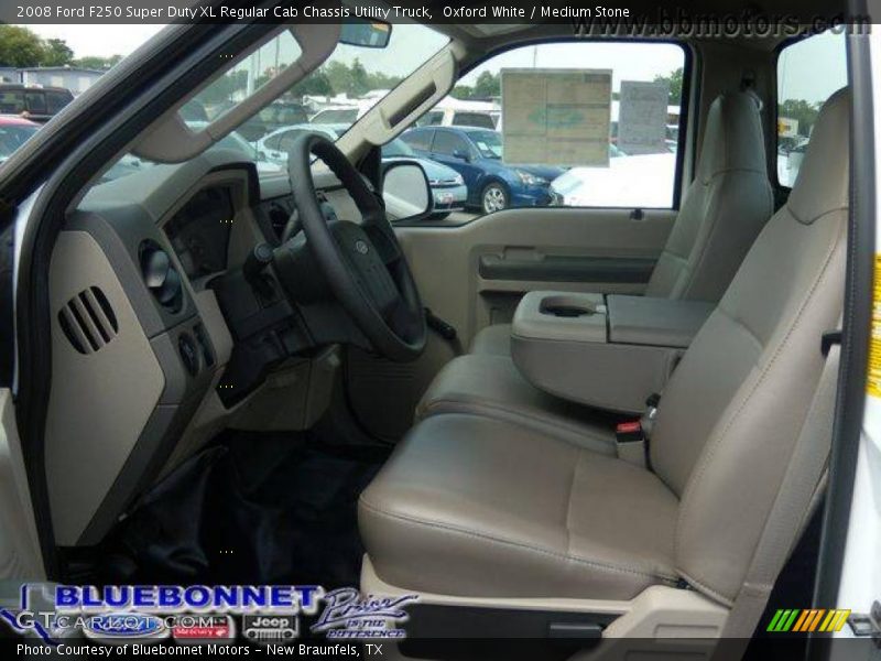 Oxford White / Medium Stone 2008 Ford F250 Super Duty XL Regular Cab Chassis Utility Truck