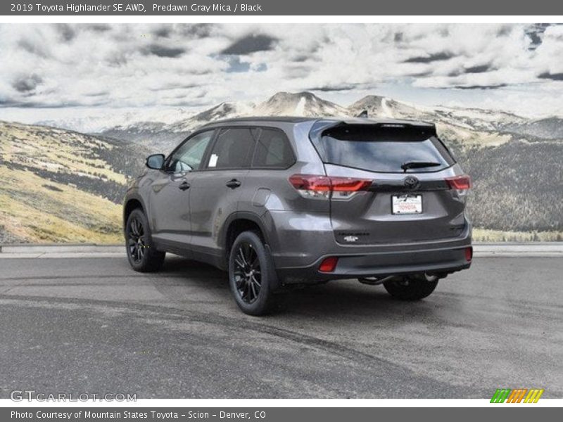 Predawn Gray Mica / Black 2019 Toyota Highlander SE AWD