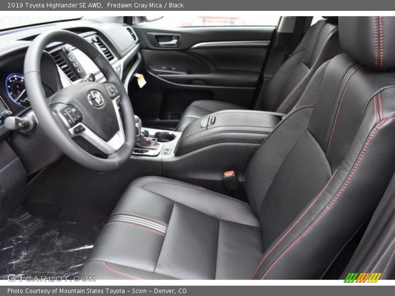 Predawn Gray Mica / Black 2019 Toyota Highlander SE AWD