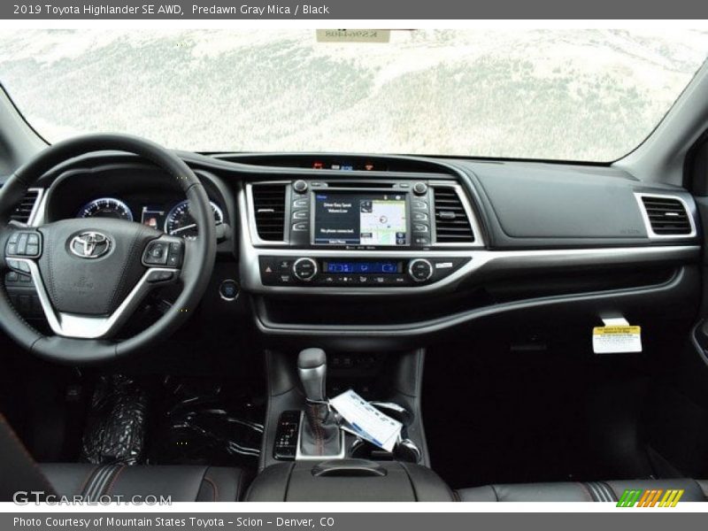 Predawn Gray Mica / Black 2019 Toyota Highlander SE AWD