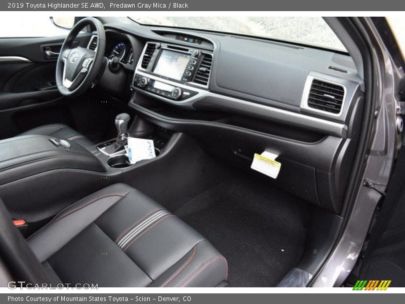 Predawn Gray Mica / Black 2019 Toyota Highlander SE AWD
