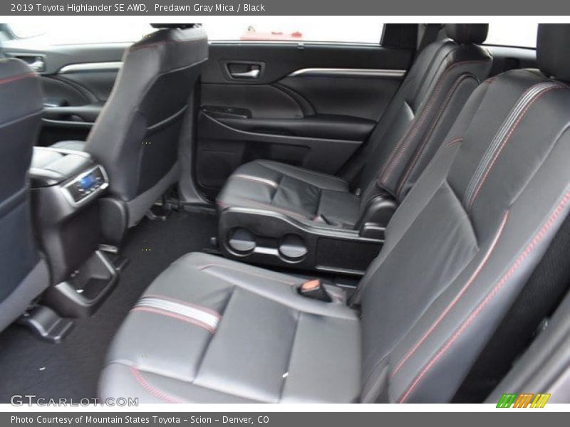 Predawn Gray Mica / Black 2019 Toyota Highlander SE AWD