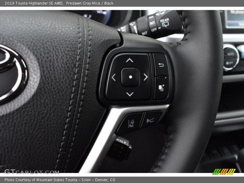 Predawn Gray Mica / Black 2019 Toyota Highlander SE AWD