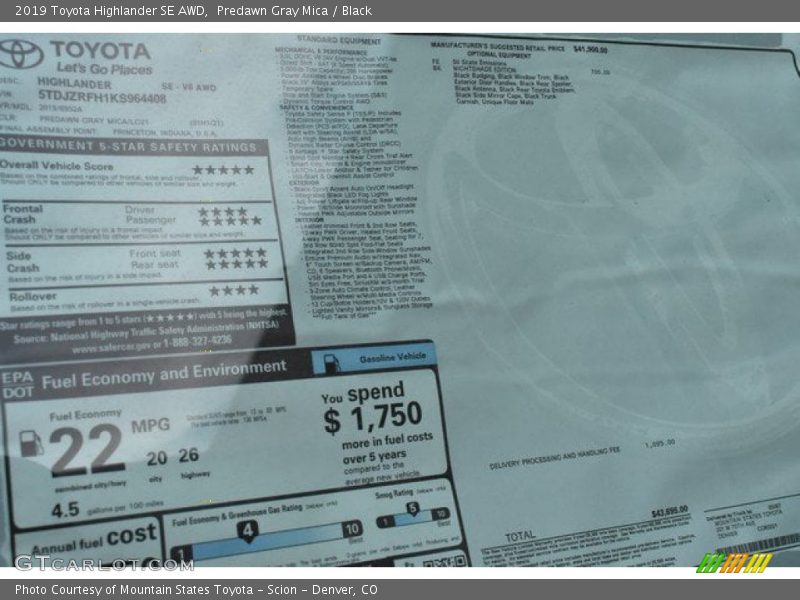 Predawn Gray Mica / Black 2019 Toyota Highlander SE AWD