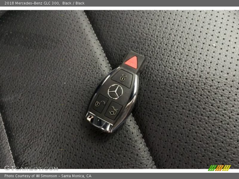 Black / Black 2018 Mercedes-Benz GLC 300