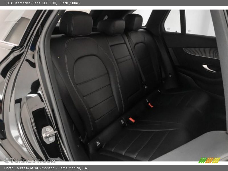 Black / Black 2018 Mercedes-Benz GLC 300