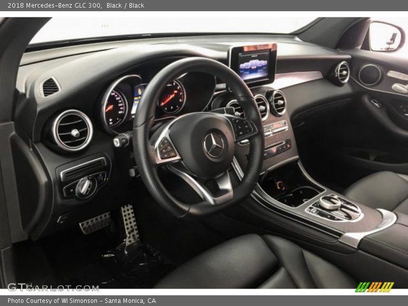 Black / Black 2018 Mercedes-Benz GLC 300