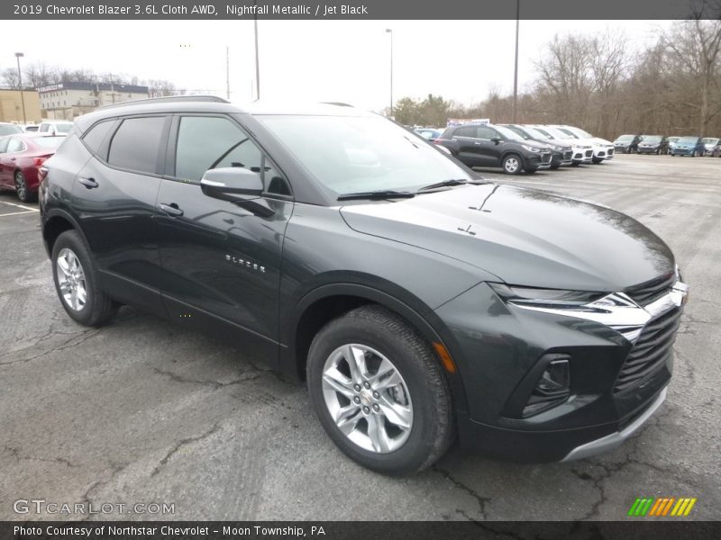 Front 3/4 View of 2019 Blazer 3.6L Cloth AWD