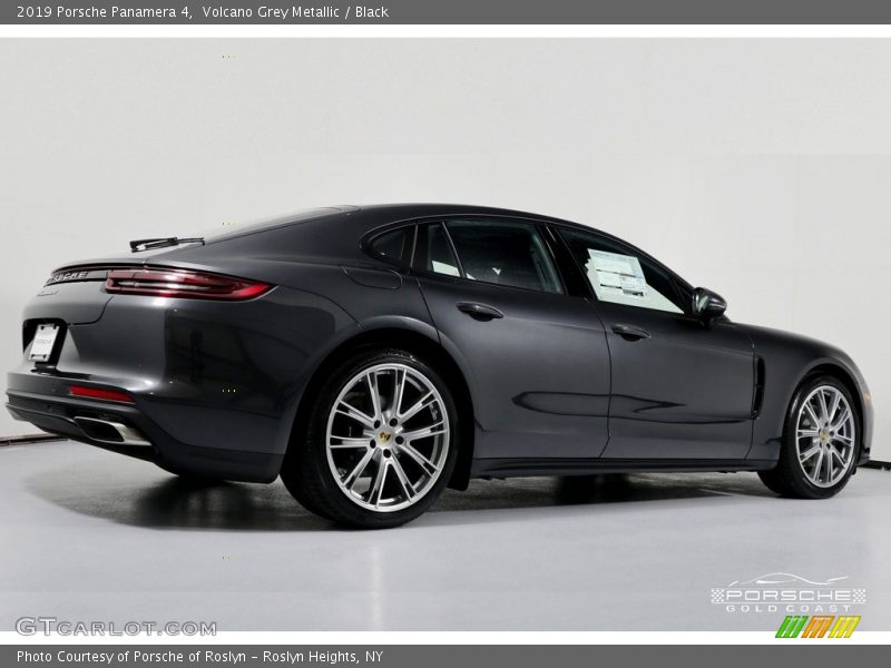 Volcano Grey Metallic / Black 2019 Porsche Panamera 4