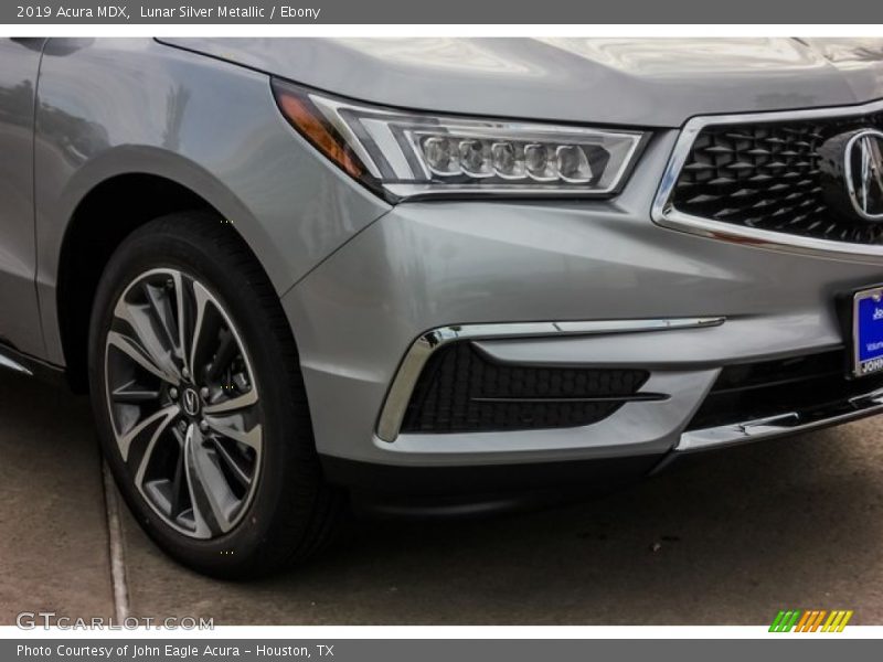 Lunar Silver Metallic / Ebony 2019 Acura MDX