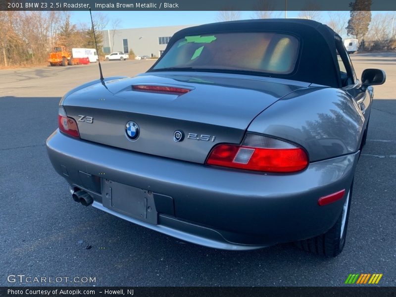 Impala Brown Metallic / Black 2001 BMW Z3 2.5i Roadster