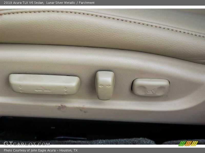 Lunar Silver Metallic / Parchment 2019 Acura TLX V6 Sedan