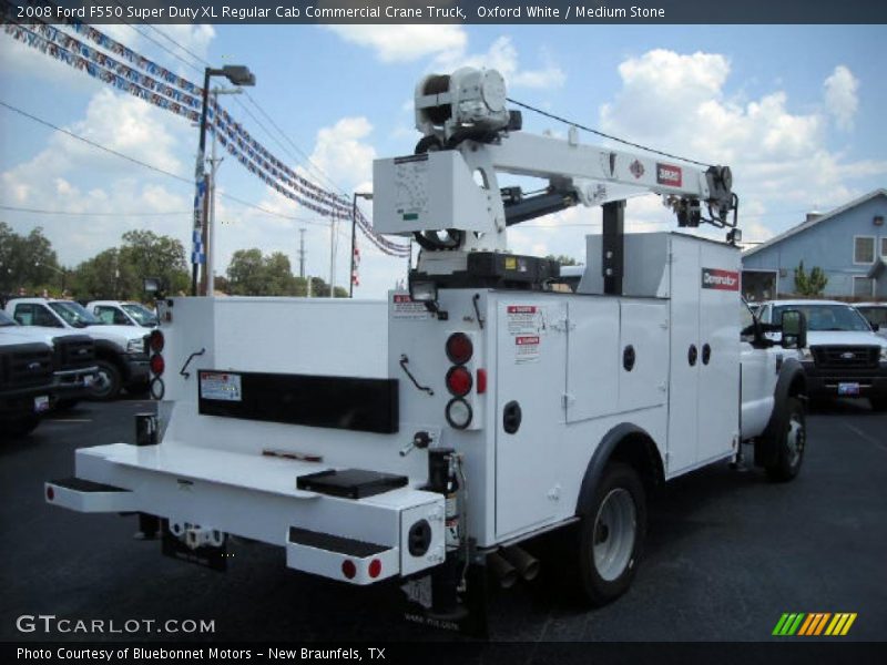 Oxford White / Medium Stone 2008 Ford F550 Super Duty XL Regular Cab Commercial Crane Truck