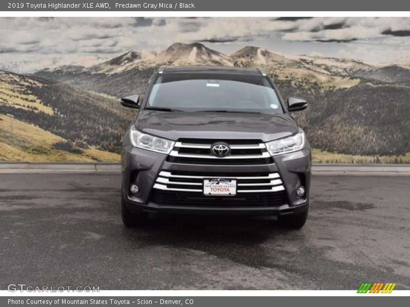 Predawn Gray Mica / Black 2019 Toyota Highlander XLE AWD