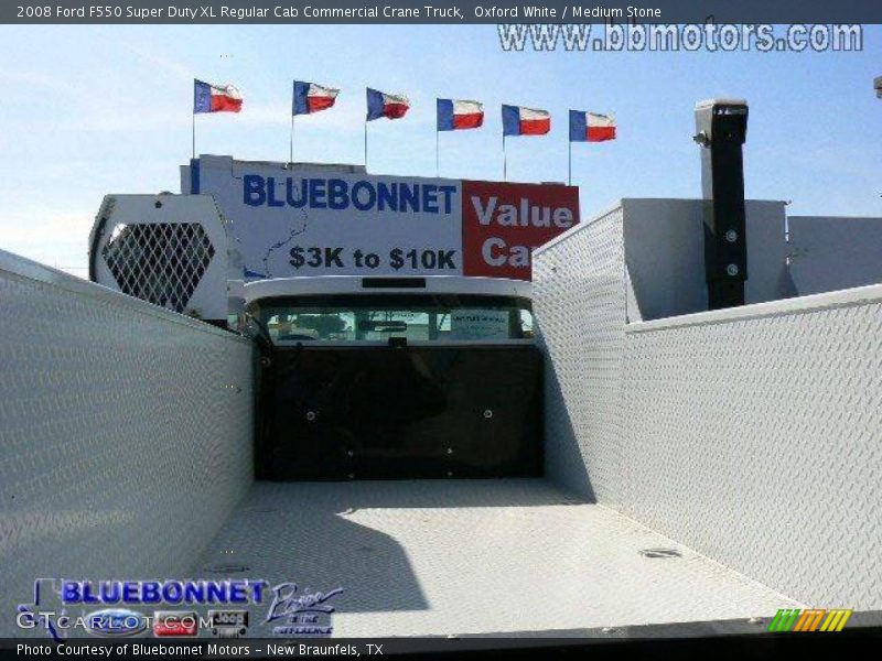 Oxford White / Medium Stone 2008 Ford F550 Super Duty XL Regular Cab Commercial Crane Truck