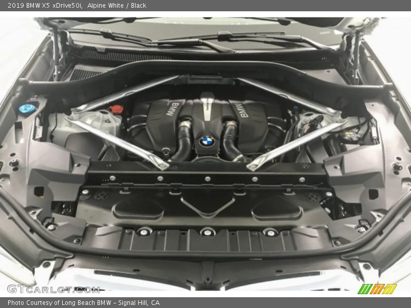 Alpine White / Black 2019 BMW X5 xDrive50i