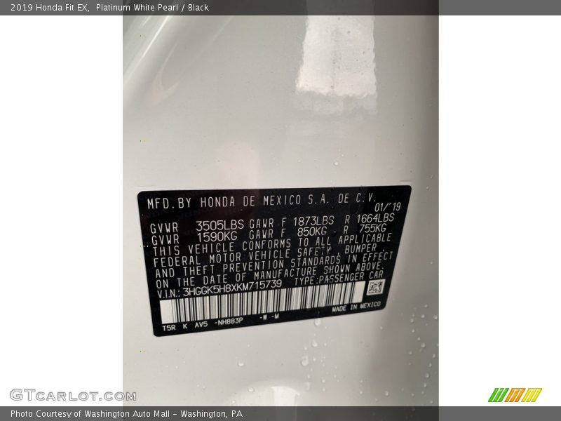 Platinum White Pearl / Black 2019 Honda Fit EX