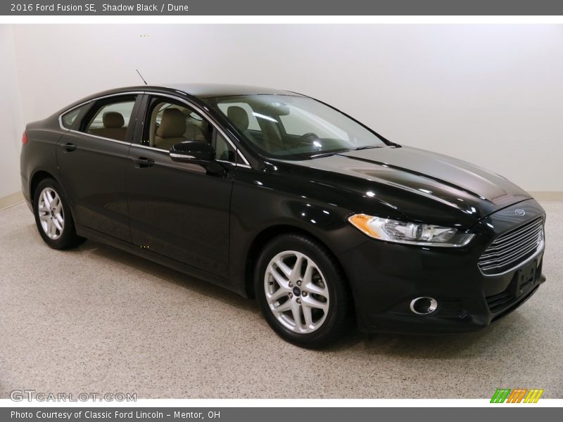 Shadow Black / Dune 2016 Ford Fusion SE