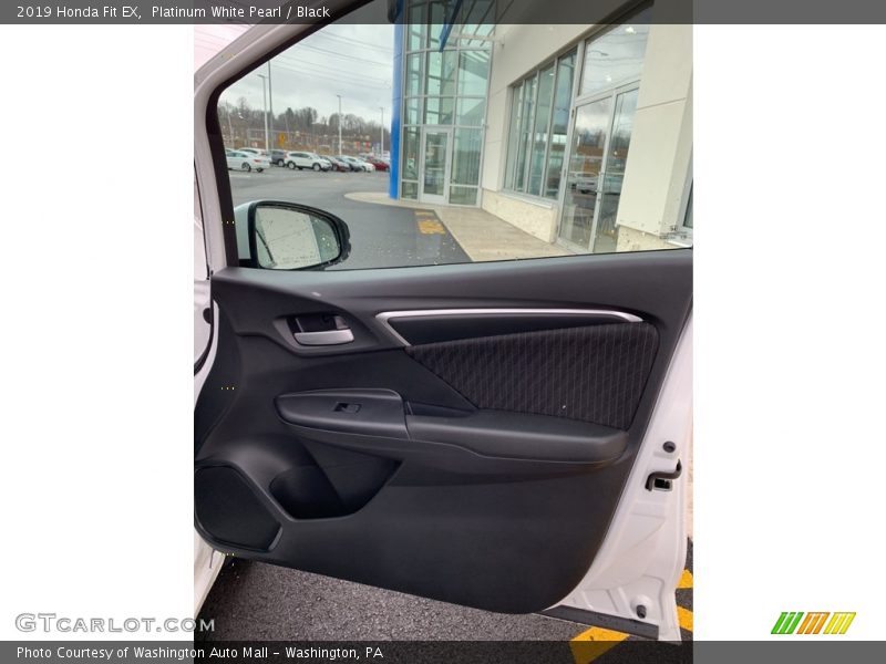 Platinum White Pearl / Black 2019 Honda Fit EX