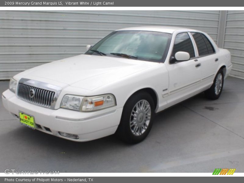 Vibrant White / Light Camel 2009 Mercury Grand Marquis LS