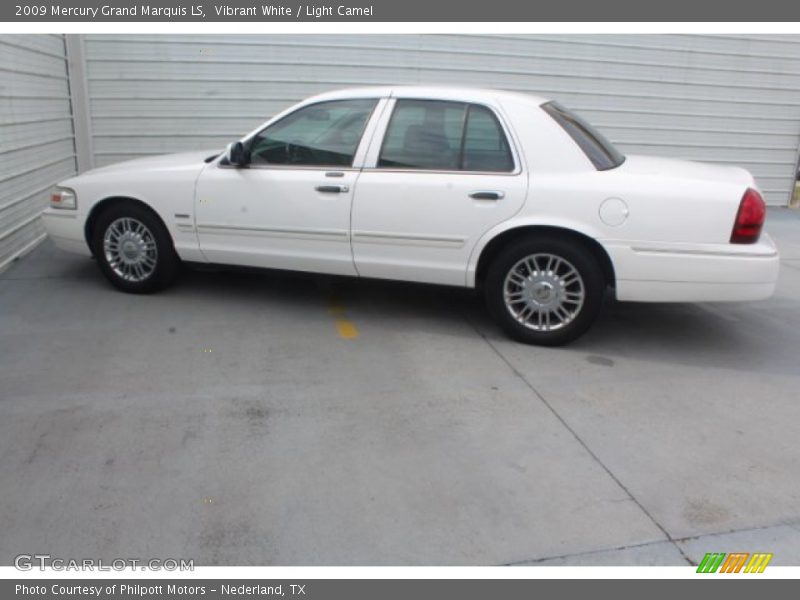 Vibrant White / Light Camel 2009 Mercury Grand Marquis LS