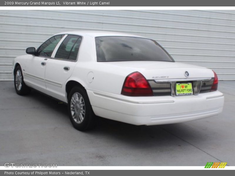 Vibrant White / Light Camel 2009 Mercury Grand Marquis LS
