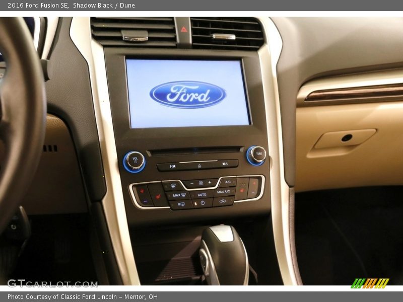 Shadow Black / Dune 2016 Ford Fusion SE