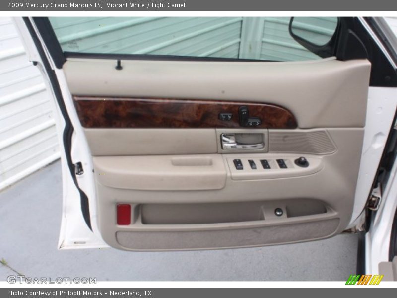 Vibrant White / Light Camel 2009 Mercury Grand Marquis LS