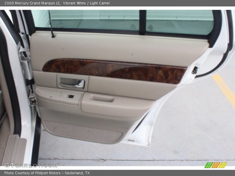 Vibrant White / Light Camel 2009 Mercury Grand Marquis LS