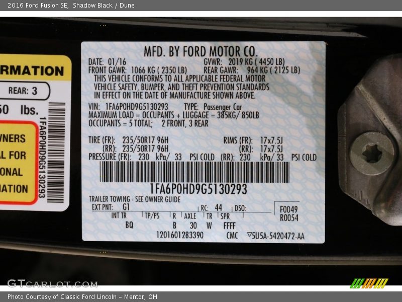 Shadow Black / Dune 2016 Ford Fusion SE
