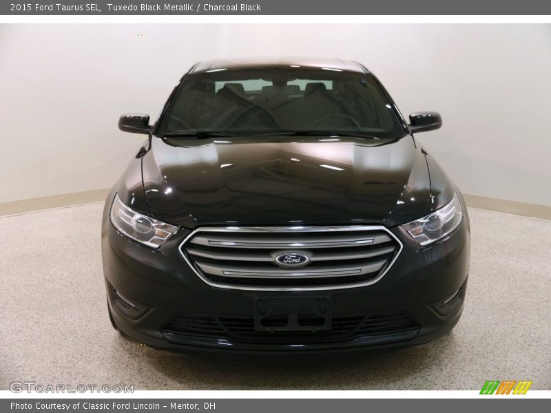 Tuxedo Black Metallic / Charcoal Black 2015 Ford Taurus SEL