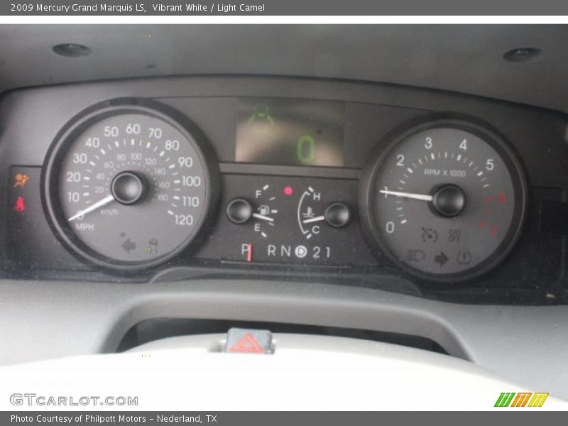 Vibrant White / Light Camel 2009 Mercury Grand Marquis LS