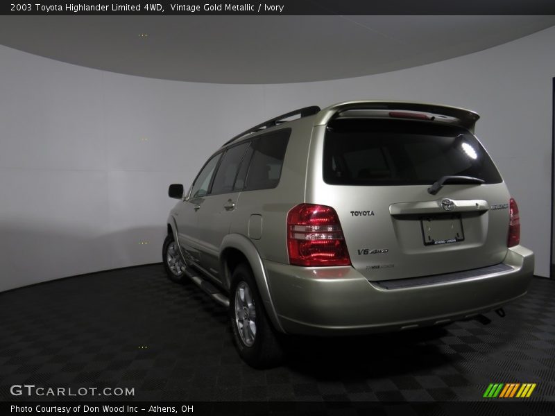 Vintage Gold Metallic / Ivory 2003 Toyota Highlander Limited 4WD