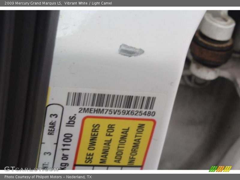 Vibrant White / Light Camel 2009 Mercury Grand Marquis LS