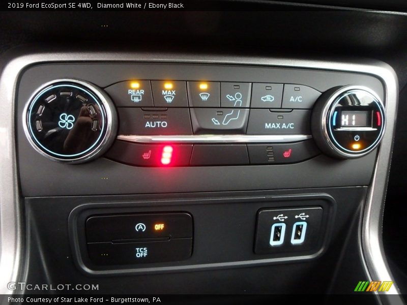 Diamond White / Ebony Black 2019 Ford EcoSport SE 4WD
