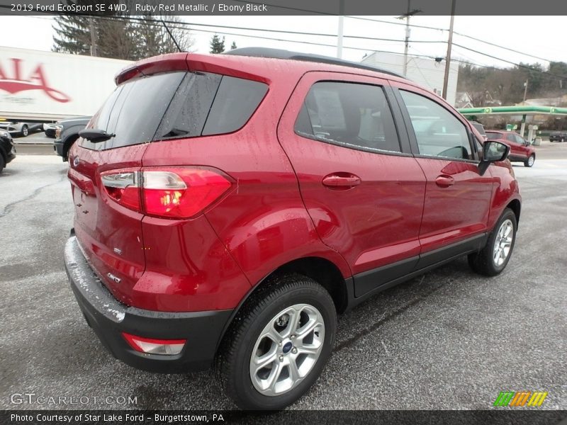 Ruby Red Metallic / Ebony Black 2019 Ford EcoSport SE 4WD