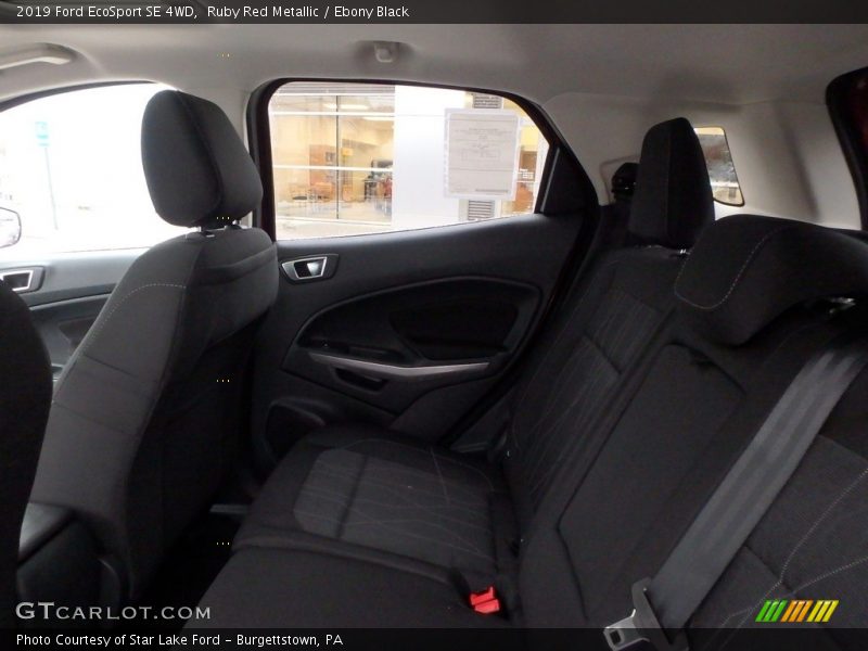 Ruby Red Metallic / Ebony Black 2019 Ford EcoSport SE 4WD